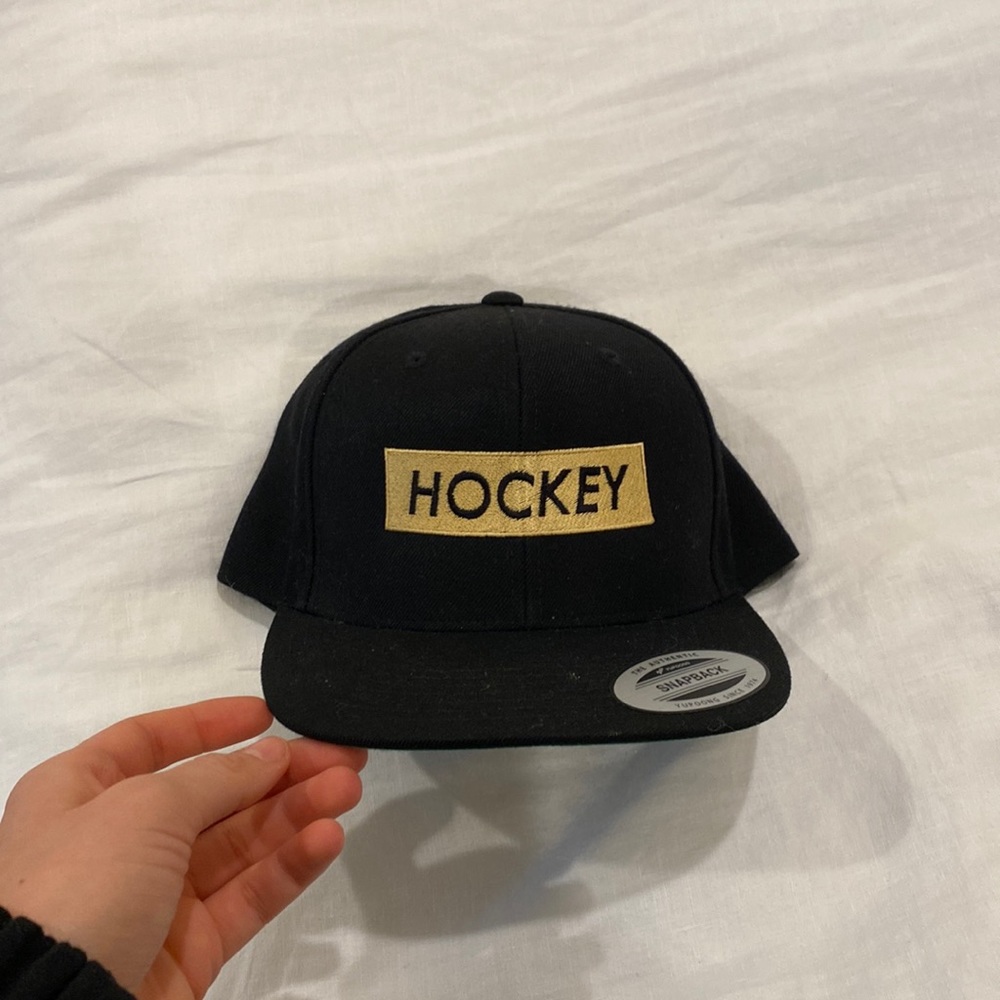 Hockey Collective; hat